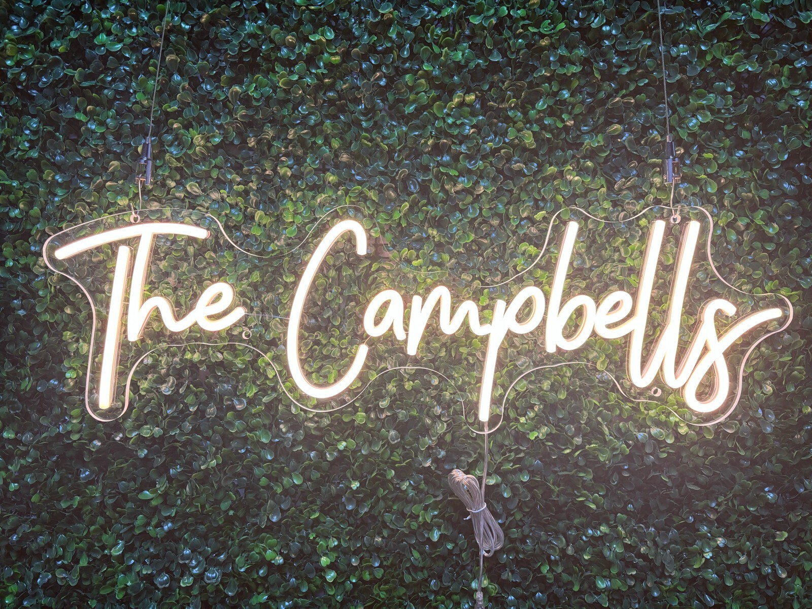 How to Design the Perfect Custom LED Neon Sign for Your Colorado Business